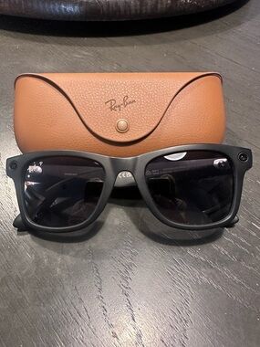 Ray-Ban Black Matte Sunglasses with Brown Case NEW!! never linked to a phone